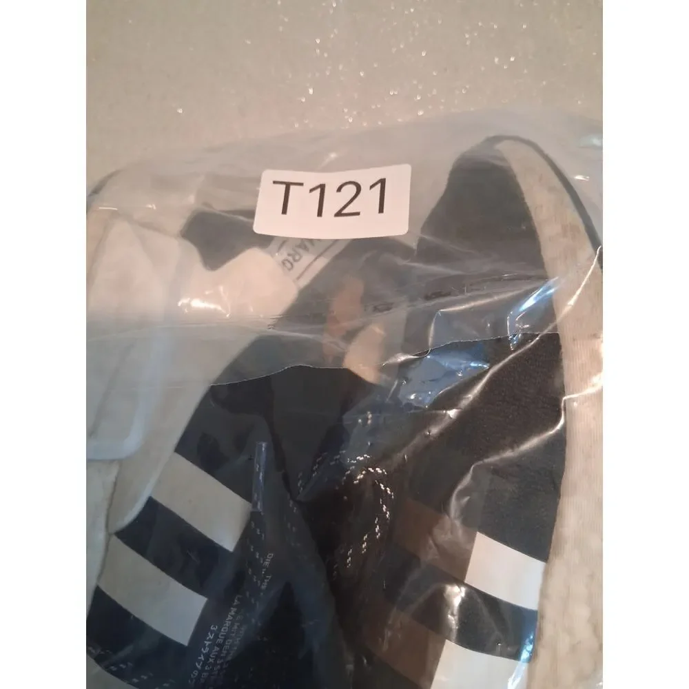 adidas NMD R1 V2 Core Black White Men's Size 14 Sneakers FV9021 Running Shoes